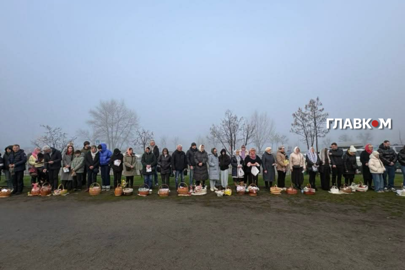 У Києві освячено перші Великодні кошики (репортаж)