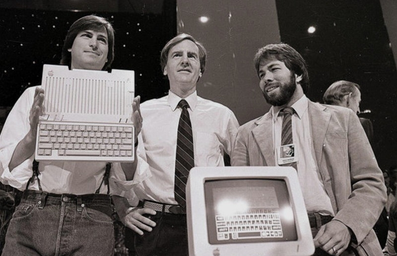 Півстоліття інновацій: Apple святкує 50-річчя!