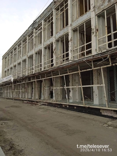 &laquo;Стоїть розграбований&raquo;: Казанський показав занедбаний ТЦ у Сіверськодонецьку, - ФОТО