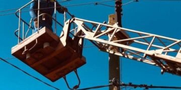 Енергетики повернули світло мешканцям Балабиного, яке кілька днів було знеструмлено через обстріли