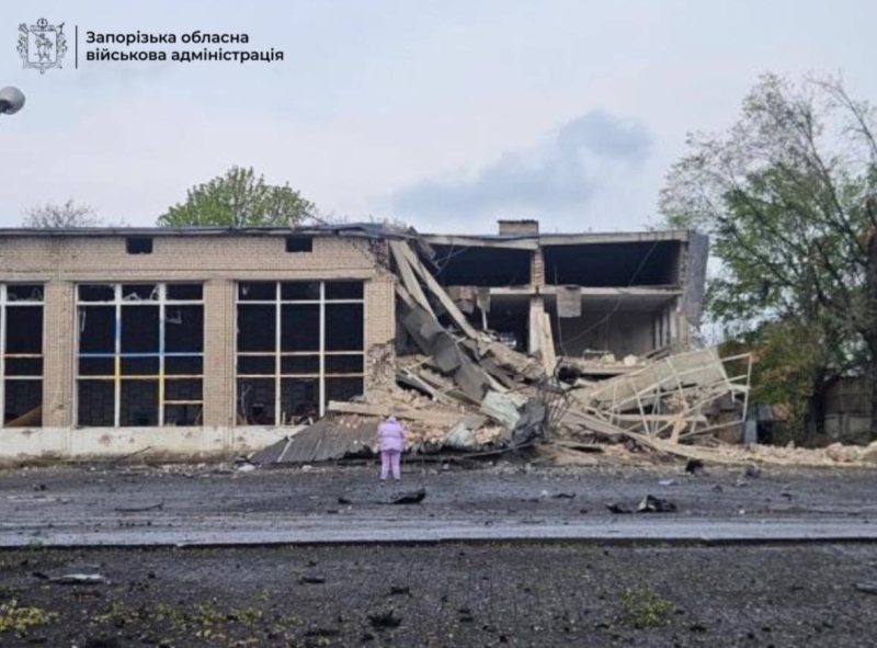 Ворог вдарив по Запорізькому району: поранені семеро людей, &ndash; голова ЗОВА