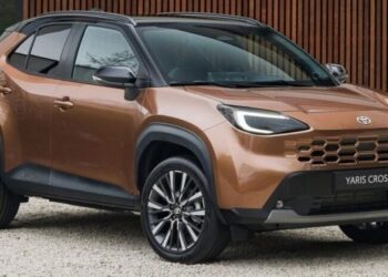 Найдешевший кросовер Toyota показали в новому вигляді (ФОТО)