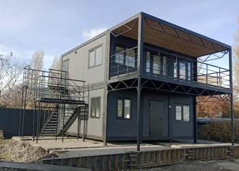 Модульный офис из морских контейнеров