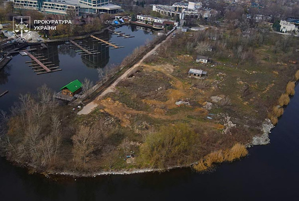 Міськрада Дніпра віддала півострів під забудову: прокуратура оскаржує