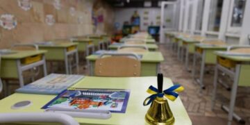 На Миколаївщині назвали орієнтовну дату завершення навчання у школах
