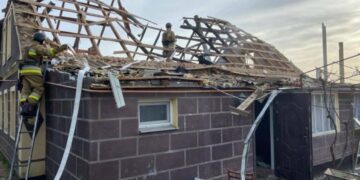 Розбиті будинки та постраждалі: ворог атакував Миколаївщину