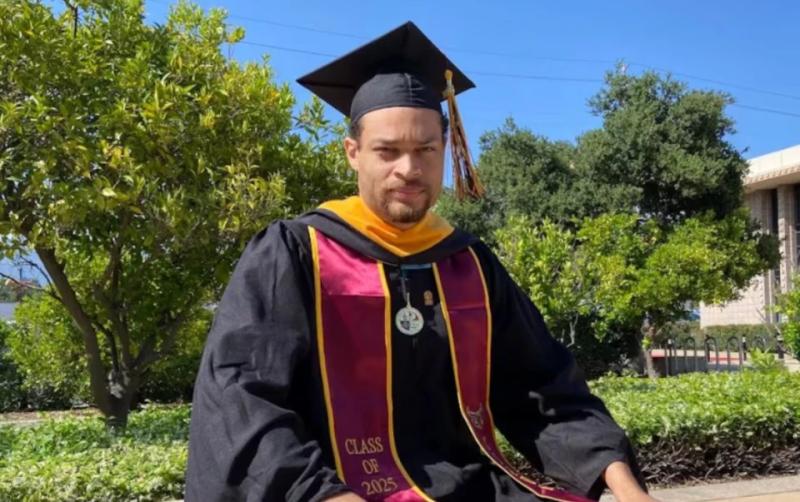 Розробник ігор, інженер, репетитор: що відомо про Коула Томаса Аллена, який стріляв на вечері Трампа з журналістами