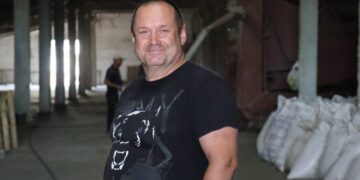 Щороку погода приносить нам несподіване, зараз – холод, – фермер Олександр Чебанов