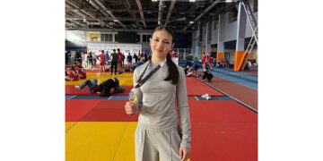 Школярка з Самару стала чемпіонкою України з бойового самбо