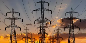 Світло під навантаженням: українців закликають економити електроенергію