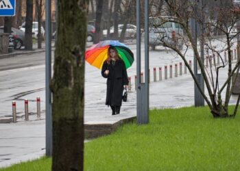 УКРАЇНУ НАКРИЮТЬ ДОЩІ ТА З КРАЮ В КРАЙ ПОХОЛОДАННЯ