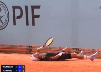 ВІДЕО. Драма в Мадриді: 47-й номер ATP виграв матч, незважаючи на судоми