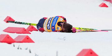 ВІДЕО. Струс мозку. Клебо зазнав жахливого падіння на Кубку світу