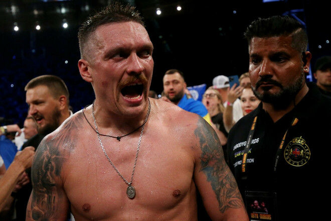 ВІДЕО. Усик показав силу свого удару перед боєм з Верховеном