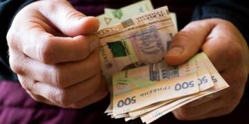 З 1 квітня перерахують пенсії: що зміниться для працюючих пенсіонерів