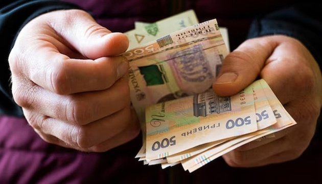 З 1 квітня перерахують пенсії: що зміниться для працюючих пенсіонерів