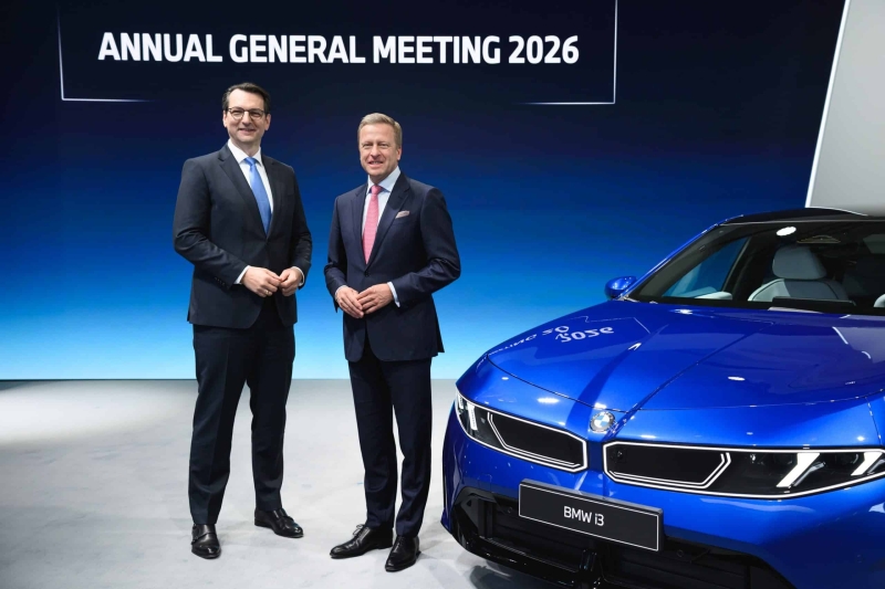 Нова ера BMW: Мілан Недєлькович замінив Олівера Ціпсе на посаді CEO