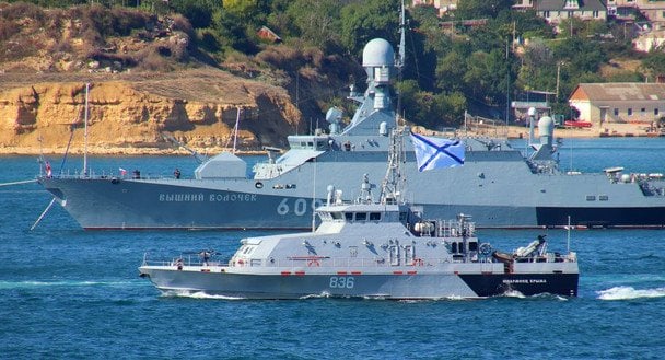 ЗСУ уразили біля Кримського мосту не просто катери: чим важливі для Кремля судна "Соболь" і "Грачонок"