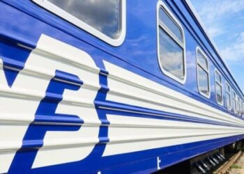 Укрзалізниця змінила маршрути поїздів через ворожий обстріл Дніпропетровщини