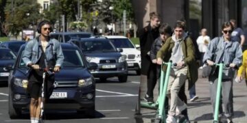 Електросамокати та ПДР: що потрібно знати водіям у 2026 році