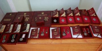 На Хмельниччині відзначили державними нагородами медиків, освітян, енергетиків та діячів культури