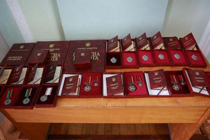 На Хмельниччині відзначили державними нагородами медиків, освітян, енергетиків та діячів культури