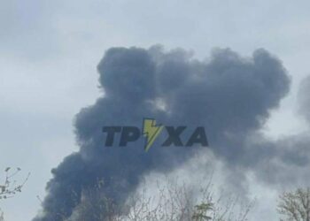 Тернопіль повністю в диму і без світла: більше пів сотні “шахедів” падали з неба один за одним (ВІДЕО)