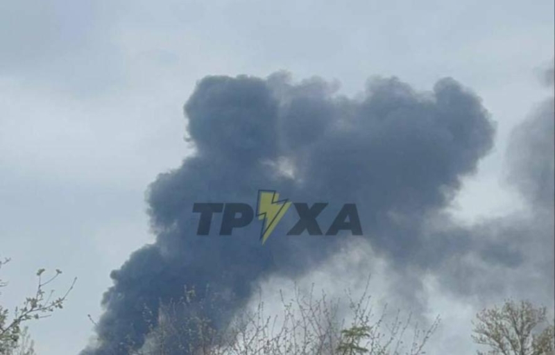 Тернопіль повністю в диму і без світла: більше пів сотні "шахедів" падали з неба один за одним (ВІДЕО)