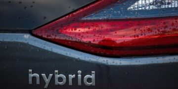 В Україні на третину зріс попит на гібридні авто