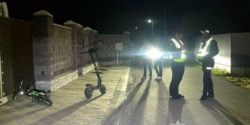 У Старокостянтинові електросамокат збив 6-річного велосипедиста: обидві дитини в лікарні