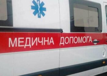 У Тернополі в стані коми госпіталізували невідомого чоловіка: розшукують родичів