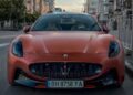 “Блискавка” з тризубом: у Києві помітили спортивний електрокар з Італії на 760 сил (ФОТО)