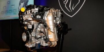 Peugeot представив новий бензиновий двигун 1.2 Turbo без ременя ГРМ (ФОТО)