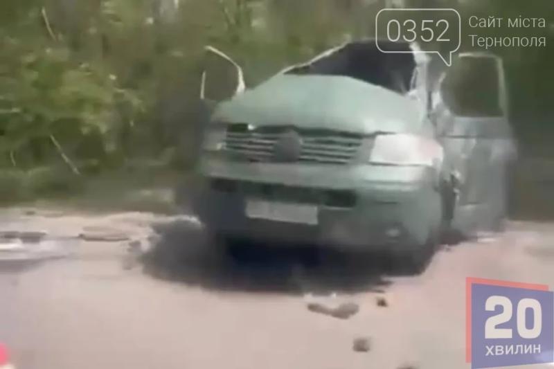 На Тернопільщині перекинувся автомобіль з працівниками ТЦК, офіційних даних досі не повідомляють