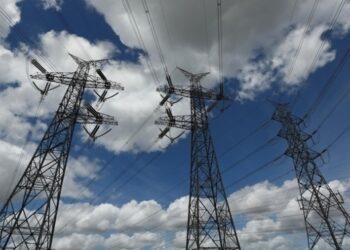 Укренерго просить підвищити тариф на передачу електроенергії