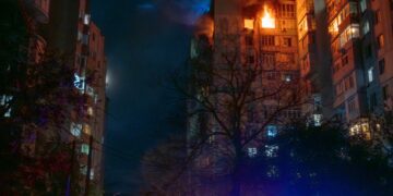 Нічна атака на Одесу: влучання в багатоповерхівки, є постраждалі