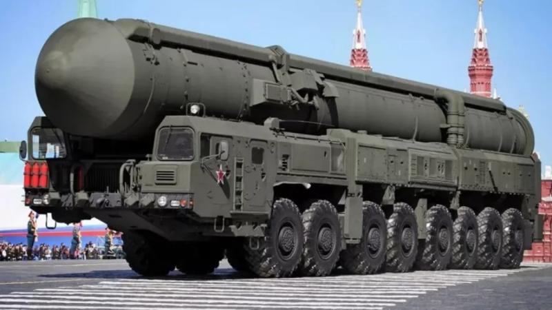 Не долетів: в Донецьку впав російський «Орешник», - ФОТО, ВІДЕО