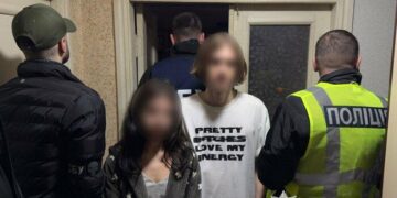 Хмельничанин за гроші повідомляв про “замінування” об’єктів в Україні