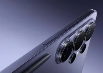 Міцність титану і теплопровідність алюмінію: Samsung працює над інноваційним матеріалом для флагманських смартфонів