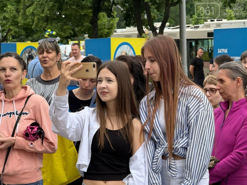 «Ми платимо - ми вирішуємо»: як у Запоріжжі мітингували проти підвищення тарифів на проїзд