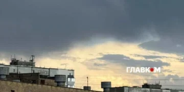 Четвертий день поспіль: Київ та область знову накриють грози зі шквалами й градом