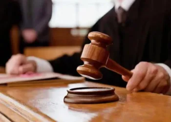 У Франківську судили чоловіка, який шантажував неповнолітню інтимними відео