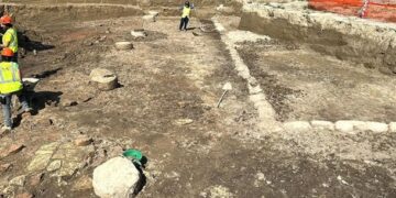 Під автомагістраллю в Італії знайшли стародавні храми та таємничі написи