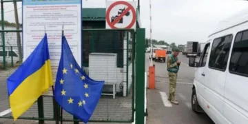 На тлі ударів РФ по заходу України Словаччина закрила прикордонні переходи