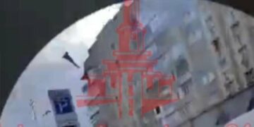 “Шахед” прямо влучив у багатоповерхівку в Івано-Франківську: в мережі з’явилося відео прильоту (ВІДЕО)