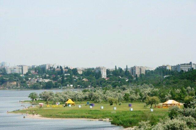 На пляжі “Стрілка” у Миколаєві зафіксували перевищення показників якості води