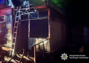 Помстився начальнику: у Дніпрі затримали чоловіка, який спалив кіоск