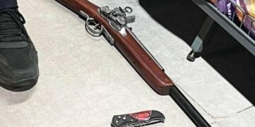 У  Вознесенську чоловік зайшов до супермаркету з «рушницею»: вона виявилася іграшковою, – ФОТО