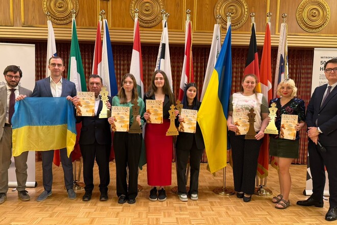 Українські шахістки виграли &laquo;золото&raquo; малого чемпіонату Європи