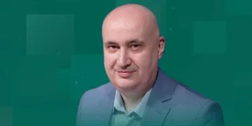 Вкотре про біолабораторії: Тулсі Габбард починає глобальне розслідування